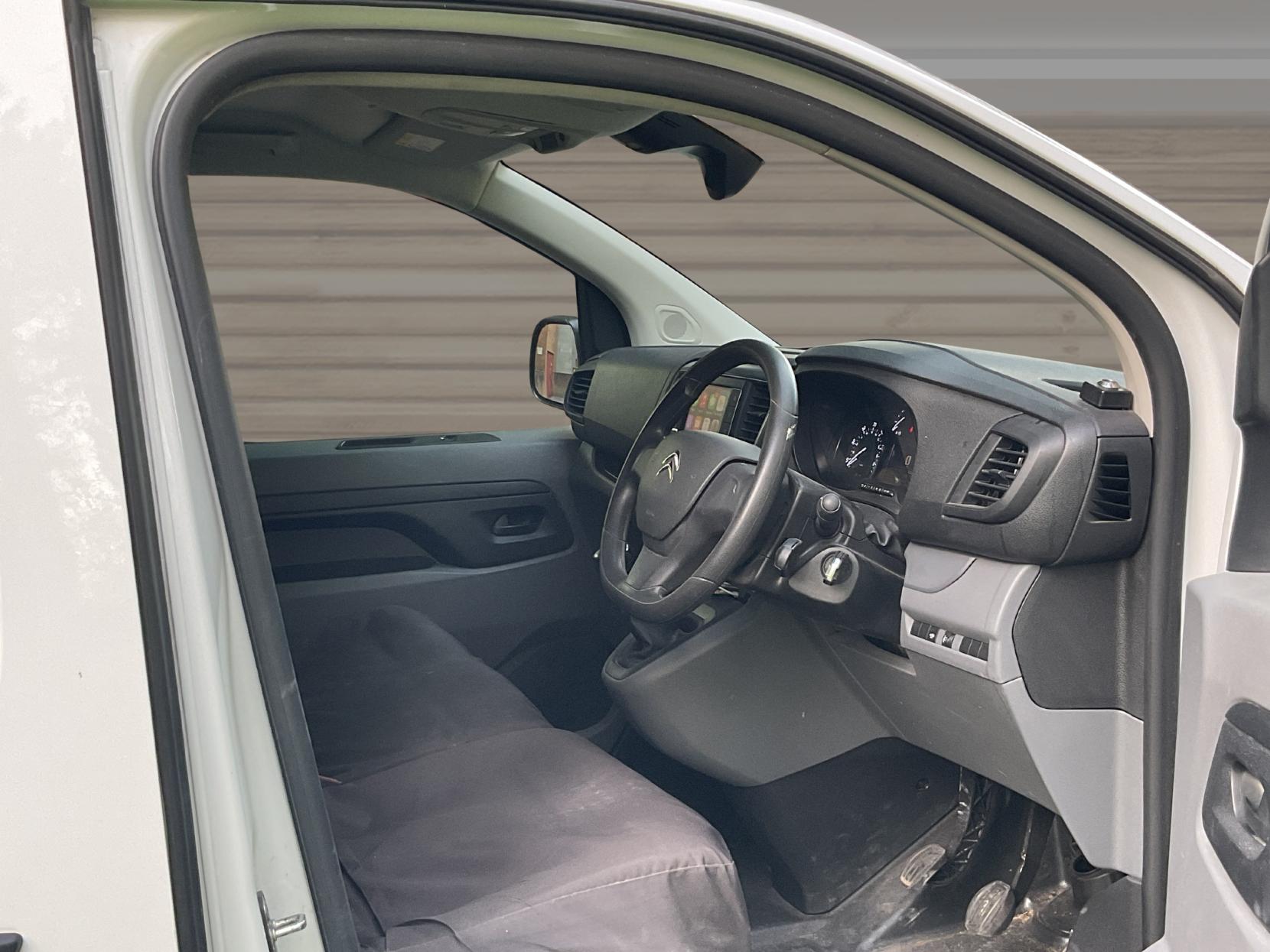Citroen Dispatch 1.5 BlueHDi 1000 Enterprise Pro M Panel Van 6dr Diesel Manual FWD 2 Euro 6 (s/s) (100 ps)